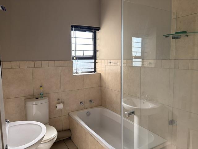 To Let 2 Bedroom Property for Rent in Maitland Western Cape